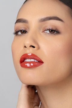 Ultra Cover Lip Gloss
